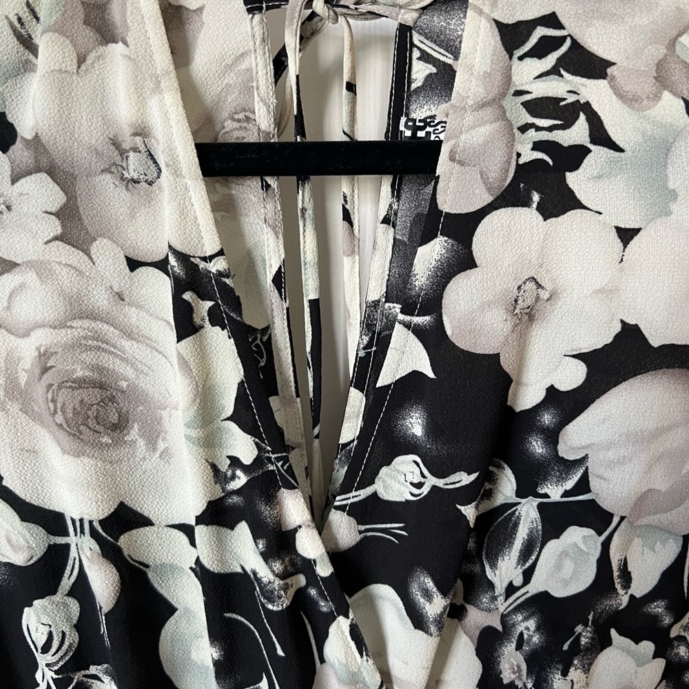 Flowered Romper - image 3